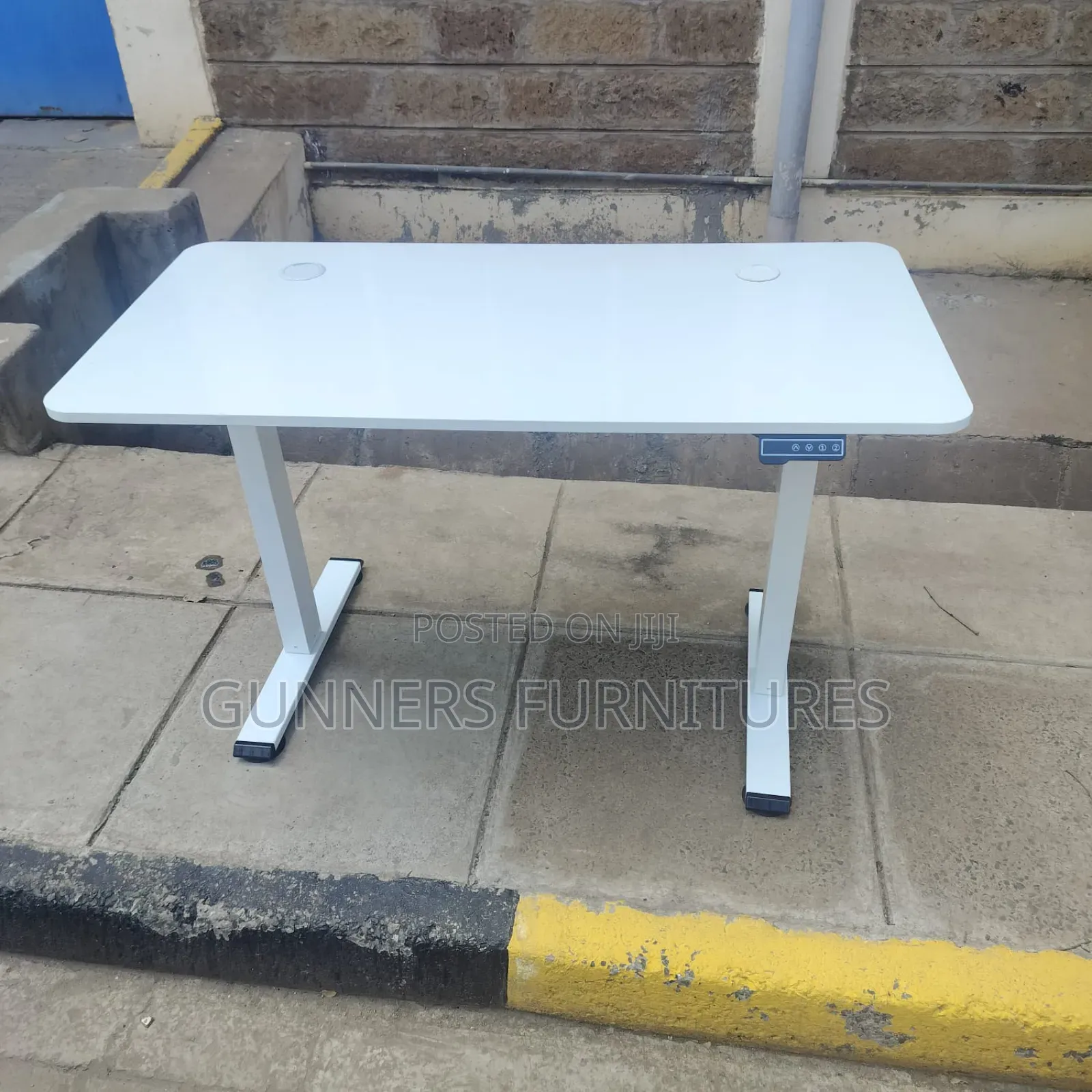 Classic Elegance Electric Desk