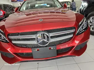 Mercedes-Benz C200 2017 Red