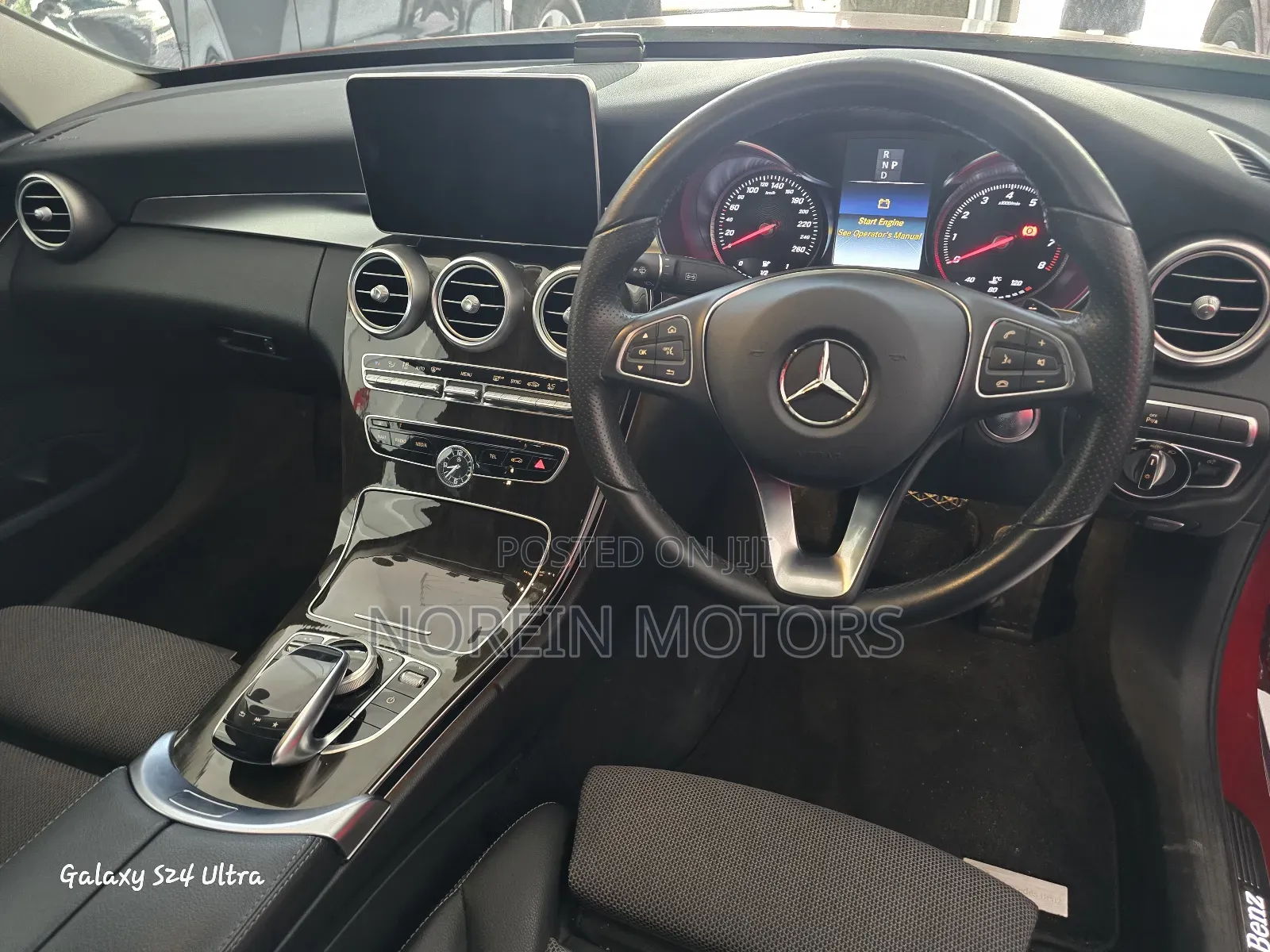 Mercedes-Benz C200 2017 Red
