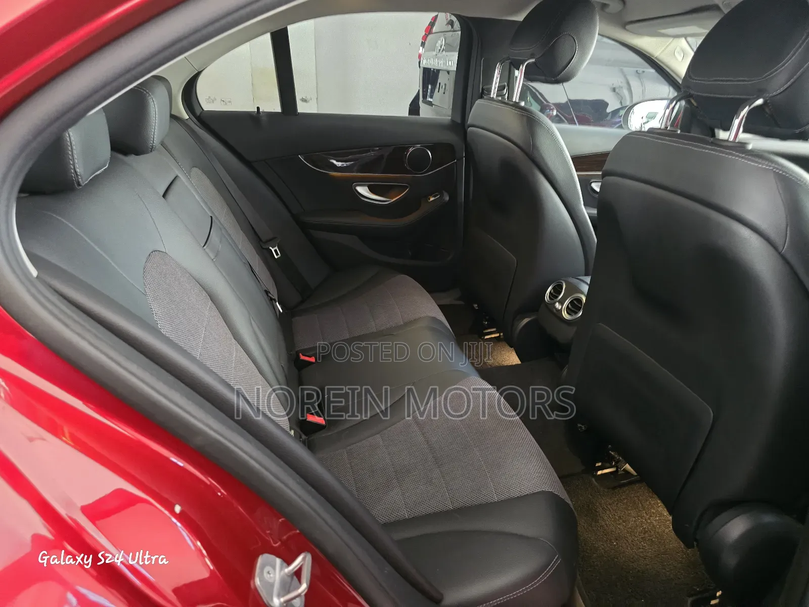 Mercedes-Benz C200 2017 Red