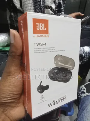 JBL Earbuds (Black Earbuds)