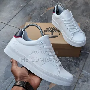 Smart Causal Classic Official Business Sneakers