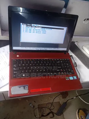 Laptop Lenovo 3000 N500 2GB Intel Celeron HDD+SSD 160GB