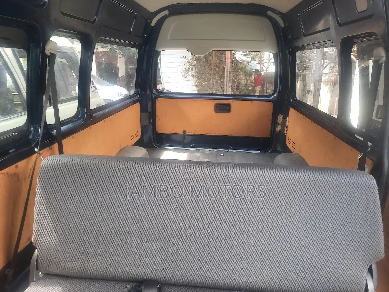 Toyota HiAce 2018 Blue