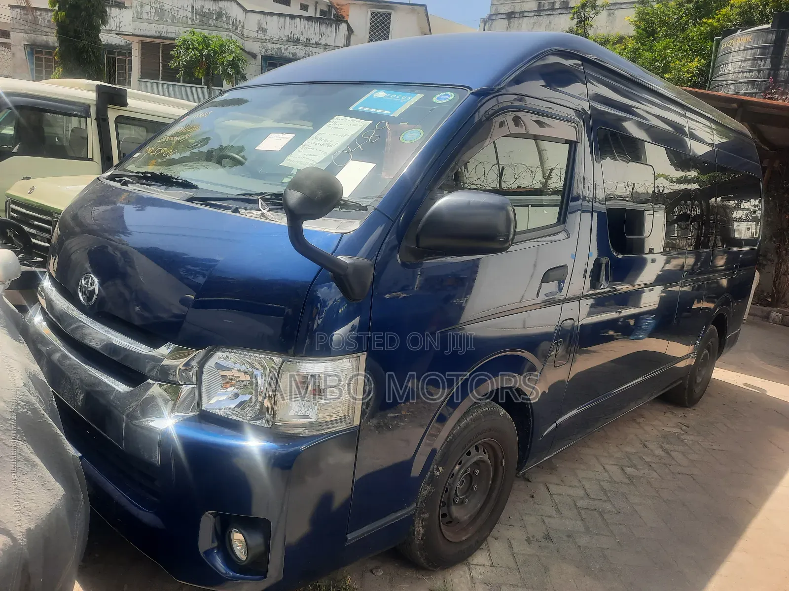 Toyota HiAce 2018 Blue