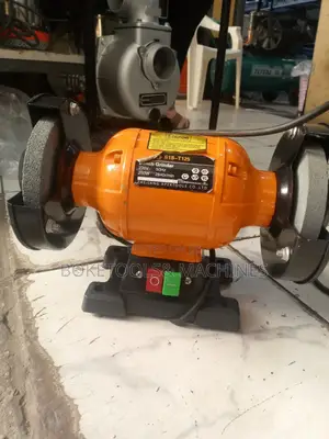 Dera 250W Bench Grinder