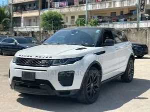 Land Rover Range Rover Evoque HSE 4x4 5-Door 2018 White