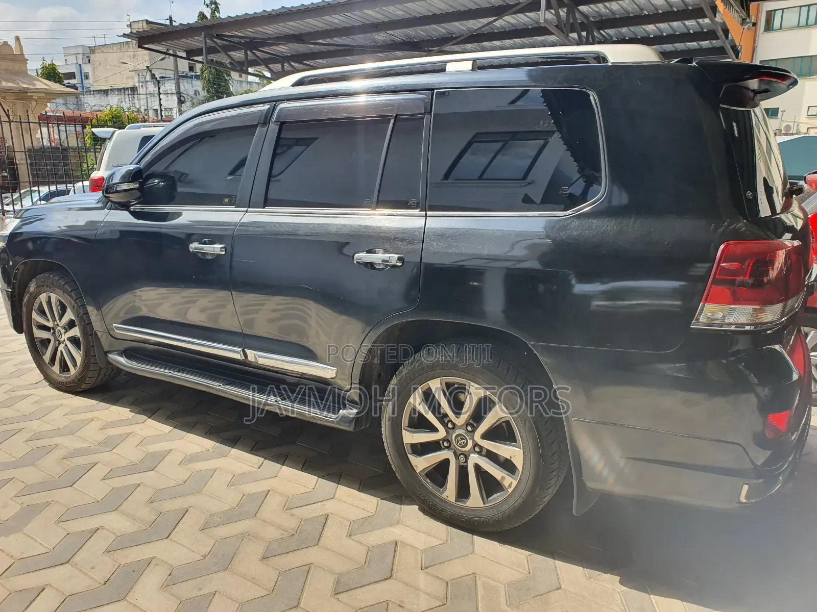 Toyota Land Cruiser 2012 Black
