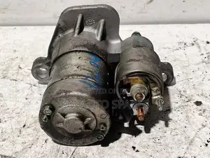 Nissan Mr18 Starter Motor for Wingroad, Tiida, Cube.