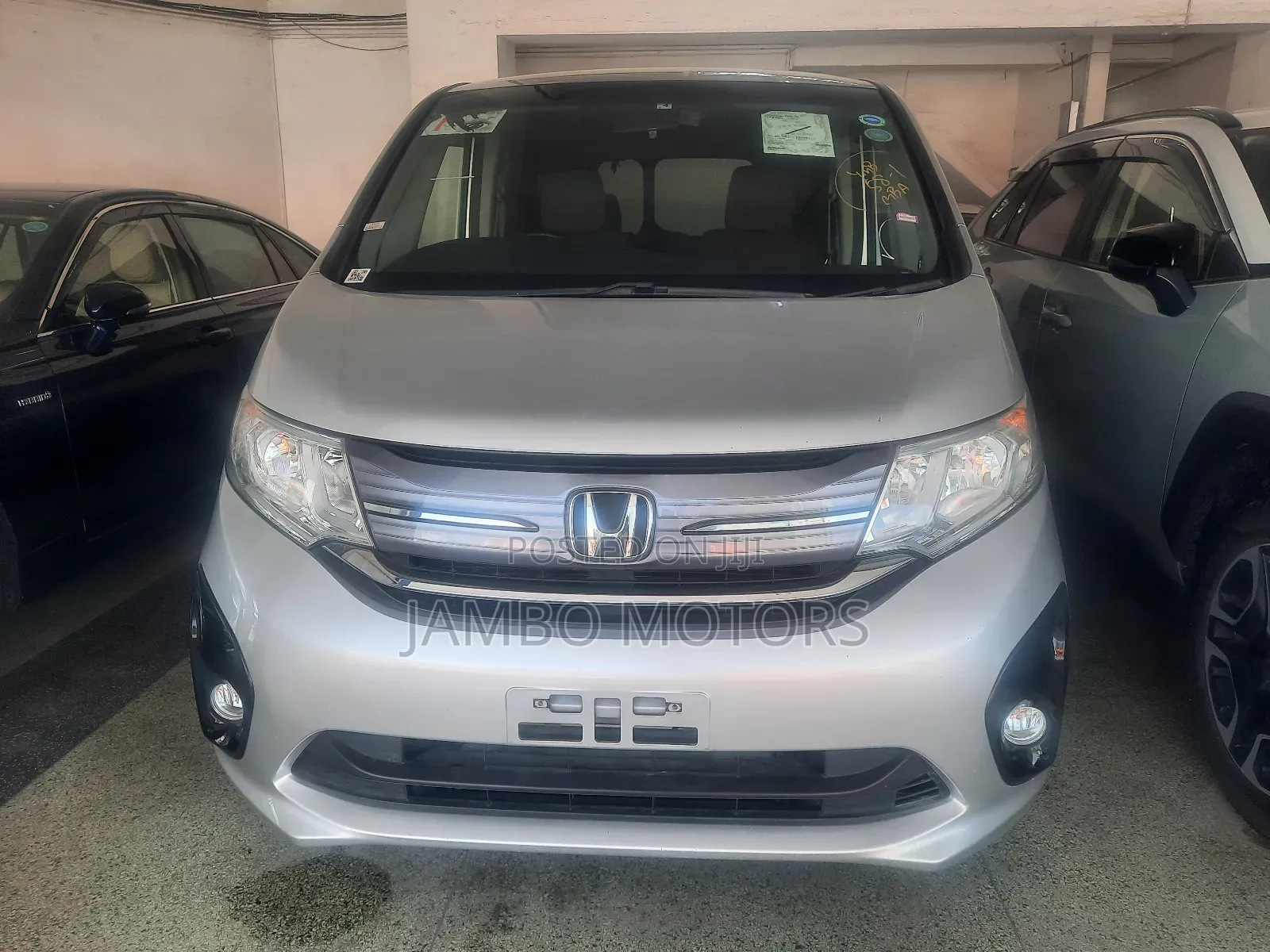 Honda Stepwgn 2017 Silver