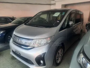 Honda Stepwgn 2017 Silver
