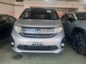 Honda Stepwgn 2017 Silver