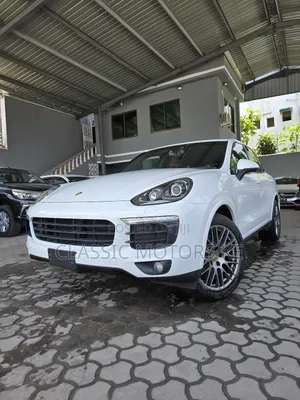 Porsche Cayenne Platinum Edition AWD 2018 White