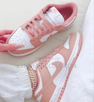 Nike Sb Dunk 'Pink Velvet '