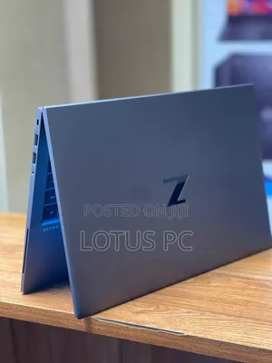 Laptop HP ZBook Firefly G8 16GB Intel Core I7 SSD 256GB