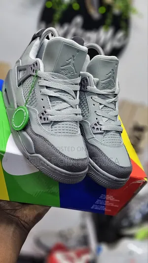 Jordan 4 Wet Cement Sneakers