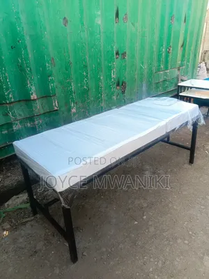 Foldable Massage Bed, Big Size, Black and White