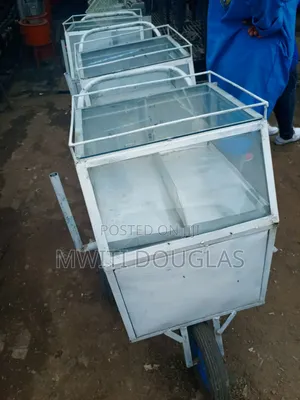 Movable 2 Patations Eggs Trolley