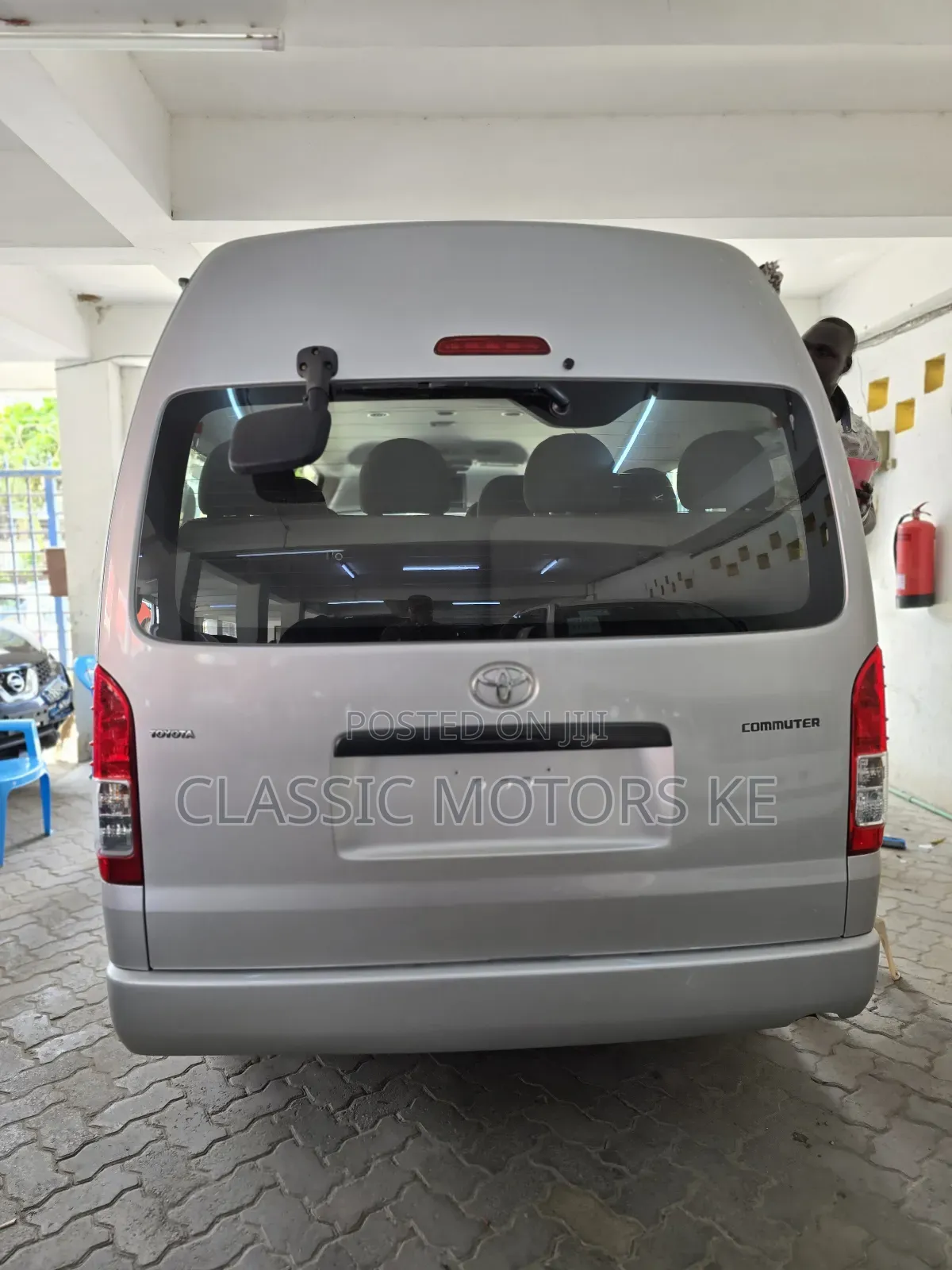 Toyota HiAce 2018 Silver