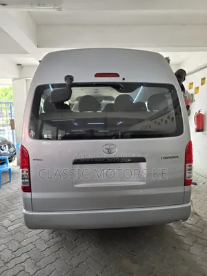 Toyota HiAce 2018 Silver