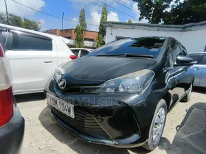 Toyota Vitz 2016 Black