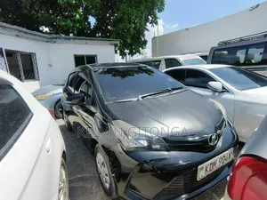 Toyota Vitz 2016 Black