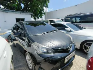 Toyota Vitz 2016 Black
