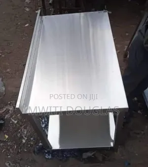 Bright Stainless Working Table