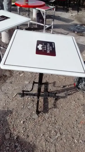 Resrestaurants and Bar Square Table