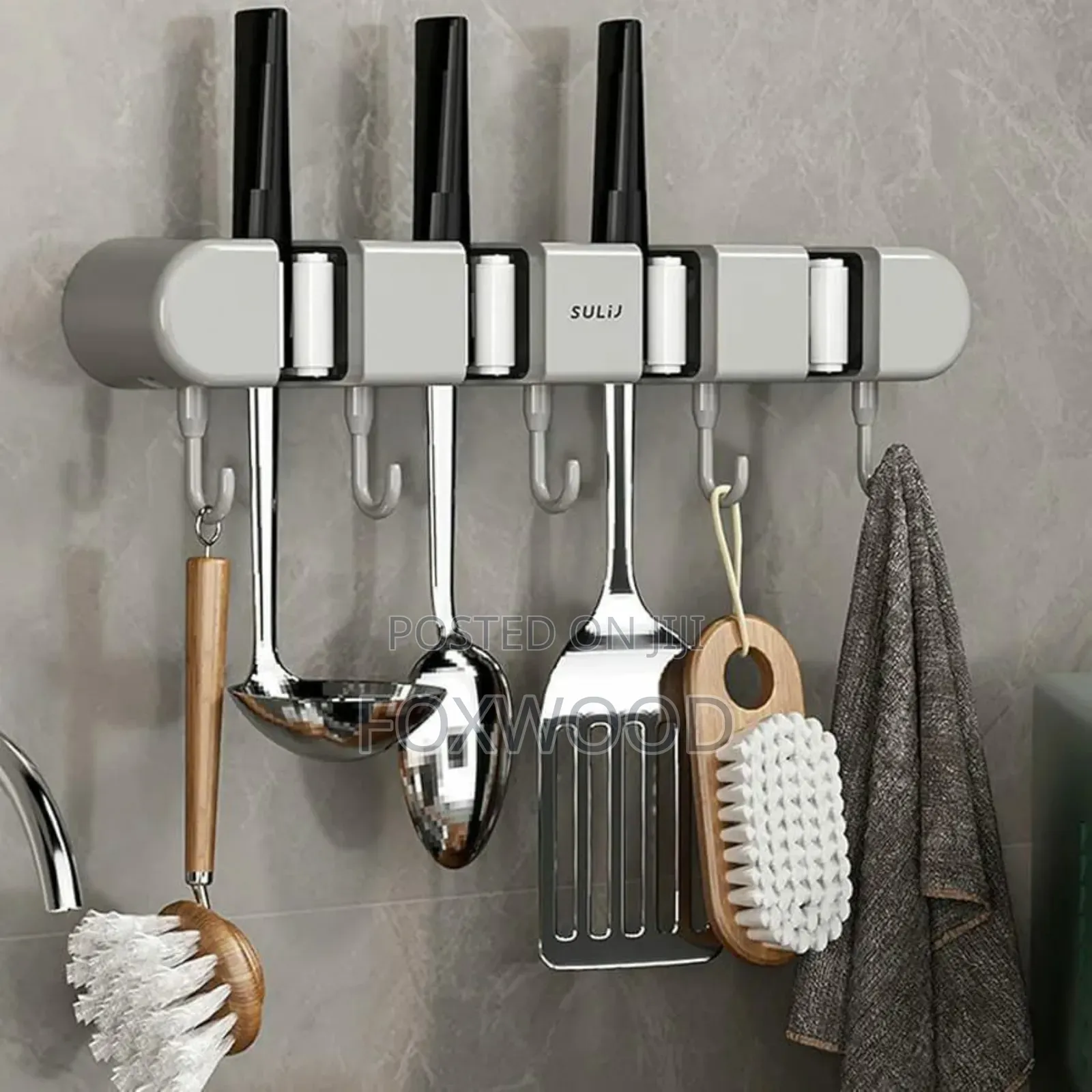Universal Punch Free Mop Holder