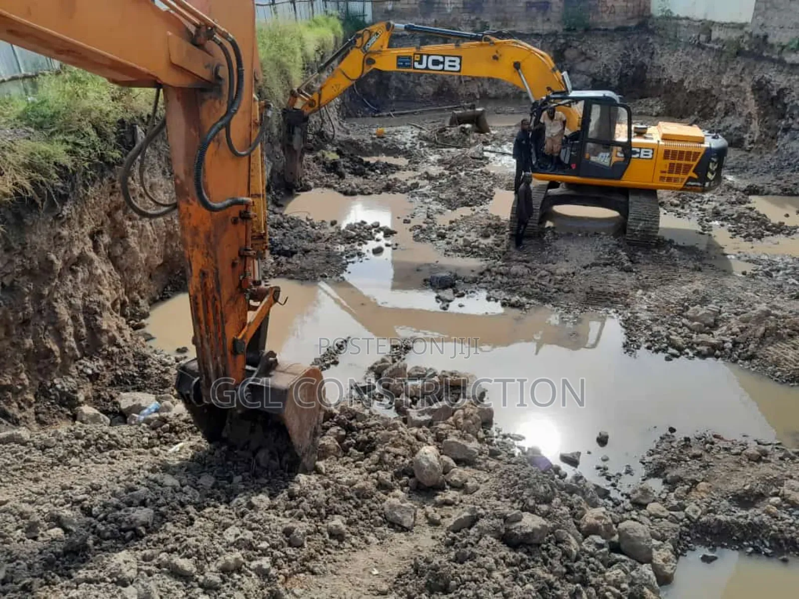 Excavator, Shovel And Grader For Hire