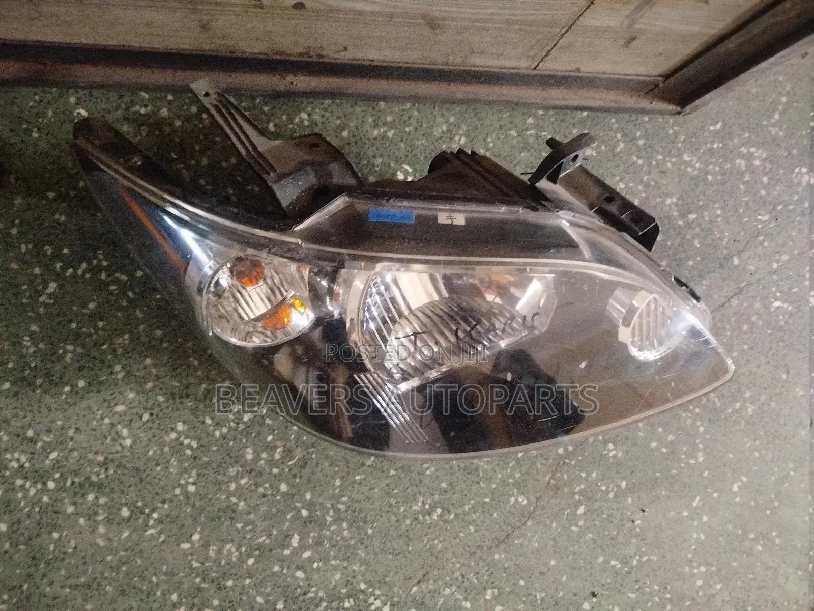 Mazda MPV Headlights