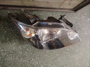 Mazda MPV Headlights