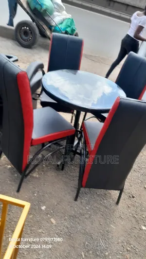Club Seats Black