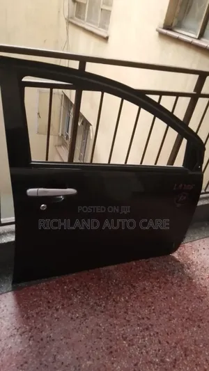 Front Door Daihatsu Mira La300