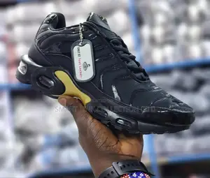 Air Max TN Sneakers