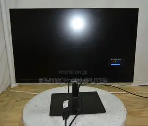 ~Samsung M8 M80C Smart Monitor With USB-C^^M8 M80C