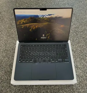 Laptop Apple MacBook Air 2024 M3 13-Inch 8GB Apple M3 SSD 256GB