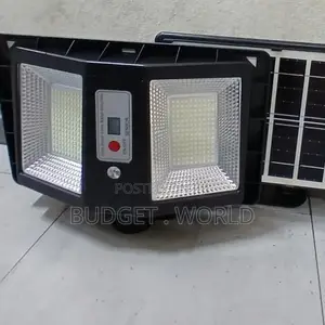 At 300w Solar Street Light With Darkness and Motion Sensor