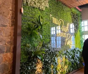 Decorated Wall Panels/Hedges Plants