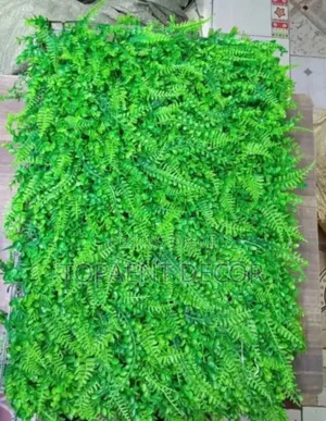 Green 40 by 60 Boxwood Hedge Panels