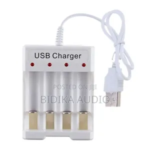 High Quality Protable 4 Slots Aa Aaa Charger Usb