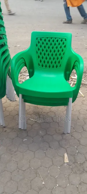 Green Metallic Tubing Leg Plastic Chair