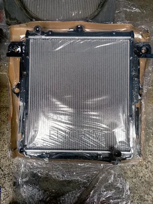 Land Cruiser 79 Radiator
