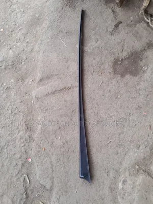 Honda Fit Windscreen Moulding