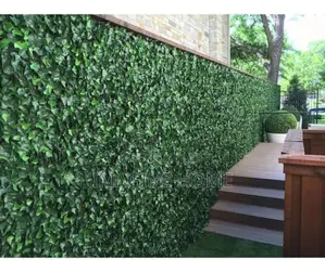 Adorable Green Fence Garden Plants