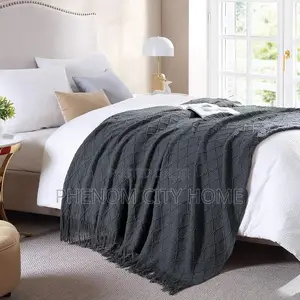Decorative Tassel Throwblankets