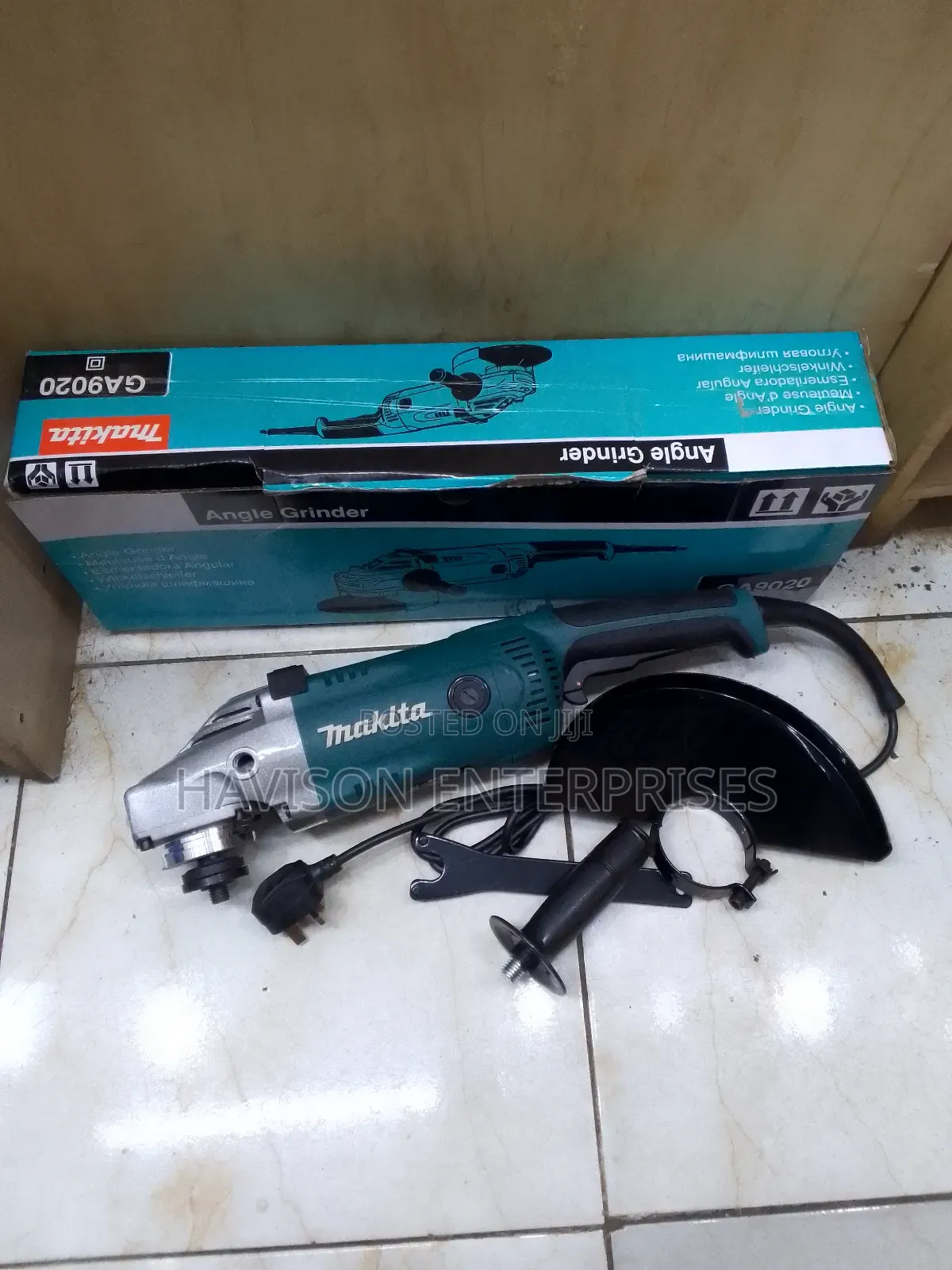 Durable Makita Angle Grinder(9")