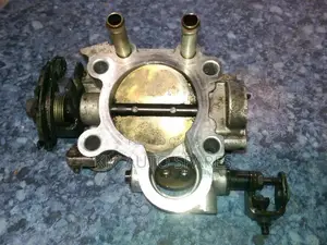 Toyota 1kz Throttle Body for Prado, Hilux Surf, Hilux.