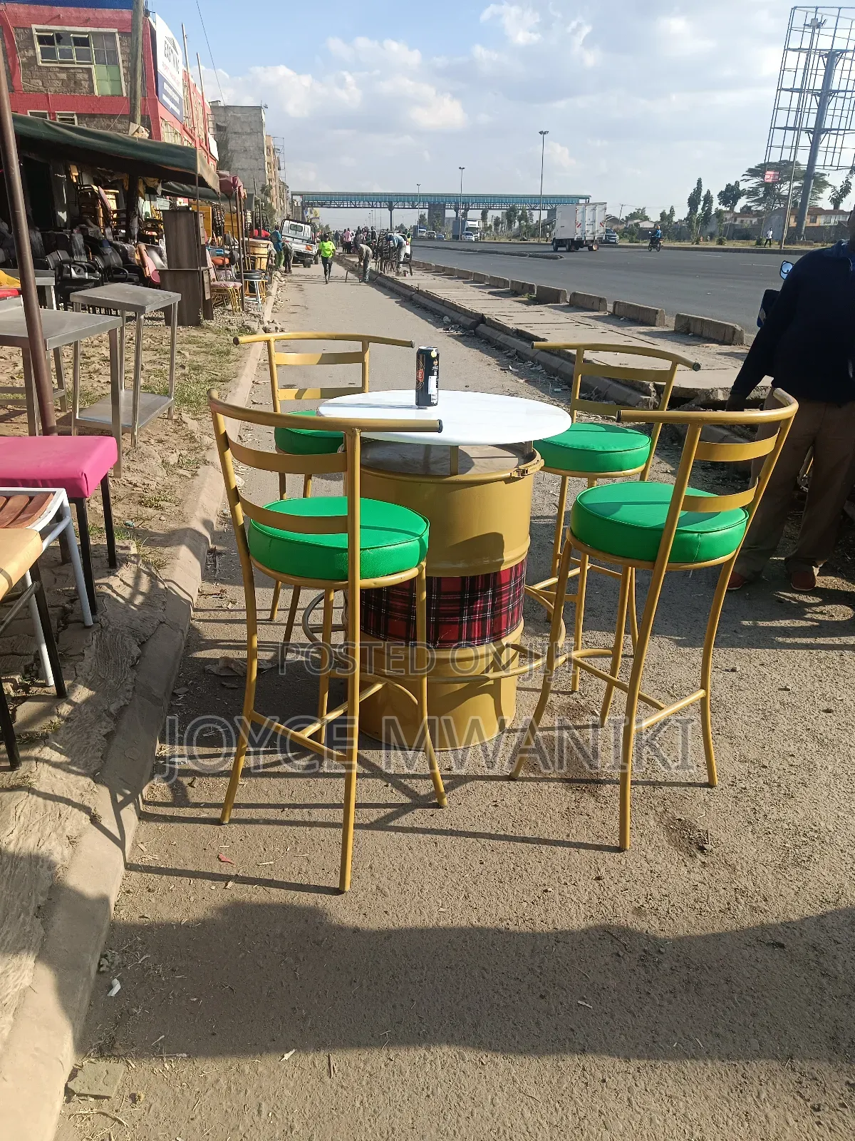 Bar Set of Drum Table and 4 Chairs 